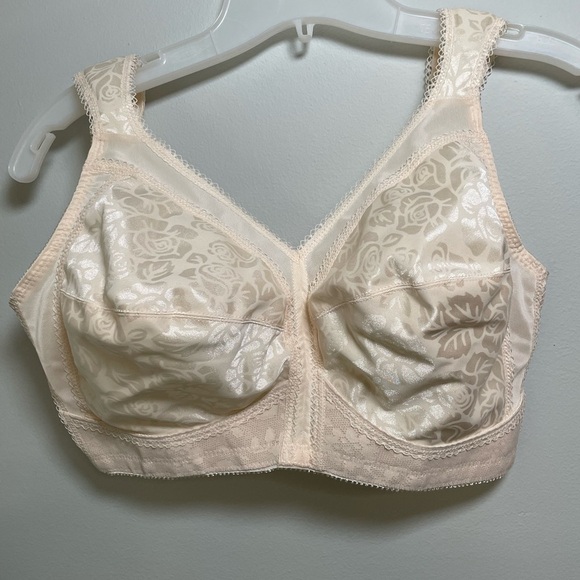 Playtex Womens 18 Hour Bra 36DD Original Comfort Strap Wire-Free #4693 Natural - Picture 4 of 15